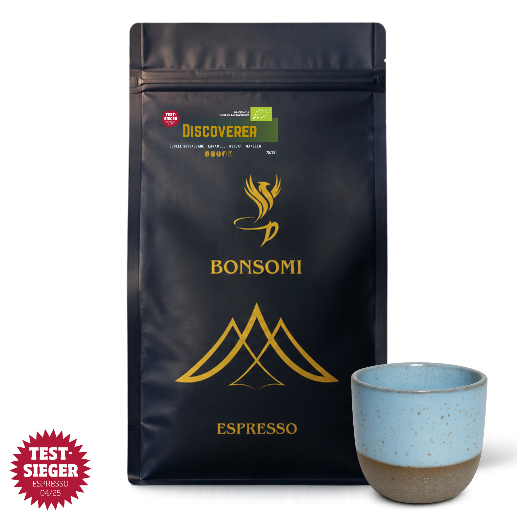 Testsieger Espresso von Bonsomi neben handglasierter Keramiktasse in Hellblau