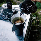 V60 Flat Dripper 02 HARIO faltbarer Kaffeefilter unterwegs